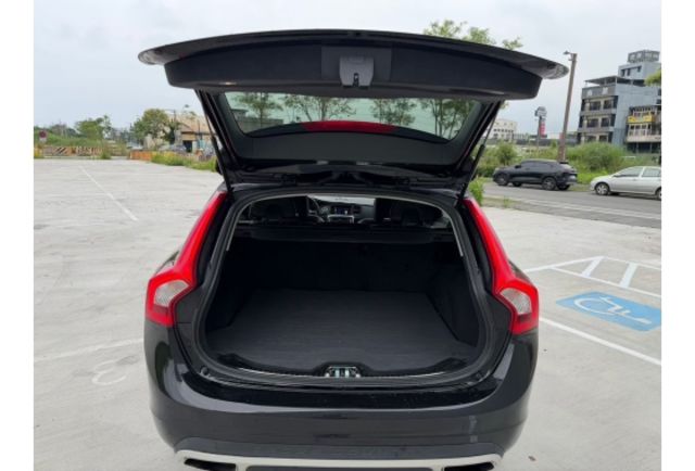 Volvo V60  第4張相片