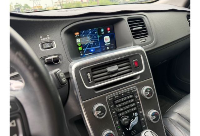 Volvo V60  第8張相片