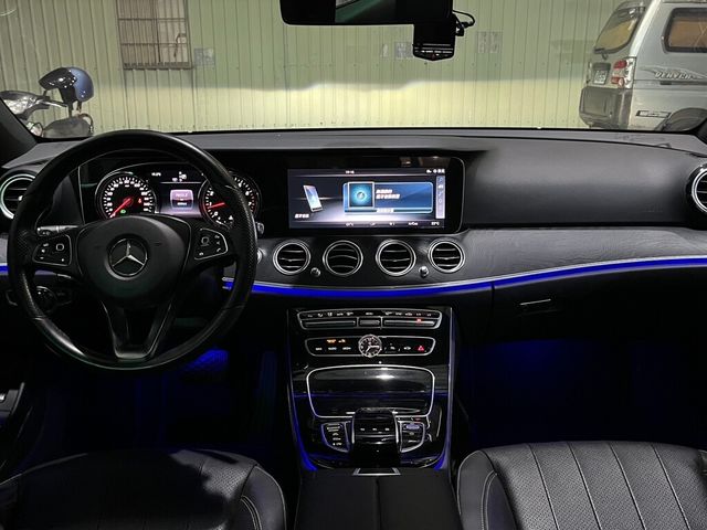 M-BENZ賓士 E300  第4張相片