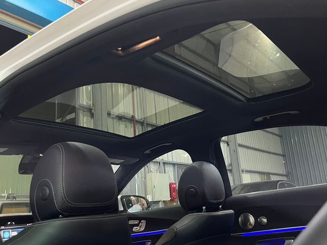 M-BENZ賓士 E300  第8張相片