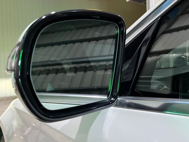 M-BENZ賓士 E300  第9張相片