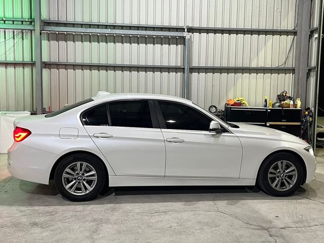 BMW寶馬 318IA  第3張相片