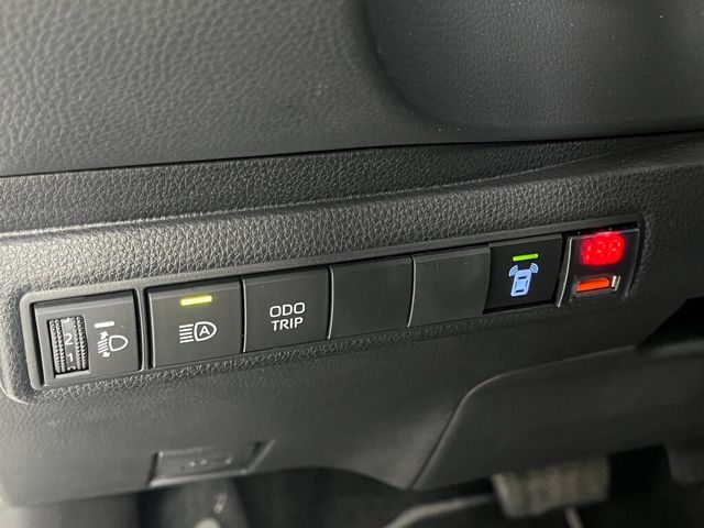 TOYOTA豐田 COROLLA SPORT  第25張相片