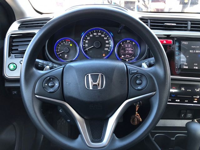 頂級VTI-S版、六氣囊、循跡、車身動態穩定控制系統、換檔撥片、定速、8吋原廠影音多媒體+導航  第13張相片