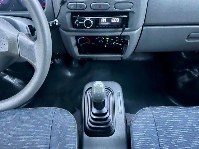 熱門小廂車來了~露營、做生意、工作等使用途廣泛，生財工具首選! 後座可加座椅依需求調整。  第11張相片