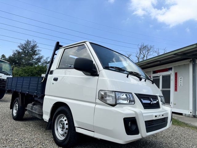 好操耐用、工作賺錢好夥伴~!便宜工作用車，配備倒車顯影、讓您好安心  第4張相片