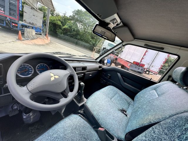 好操耐用、工作賺錢好夥伴~!便宜工作用車，配備倒車顯影、讓您好安心  第12張相片