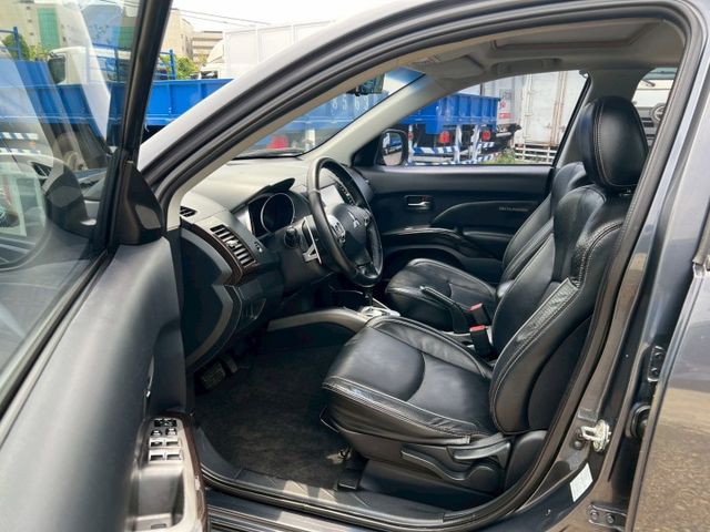 內外乾淨、同級配備多超高CP值SUV!  第10張相片