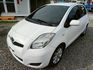 女性最愛小車白色YARIS，超低里程代步首選。  第1張縮圖