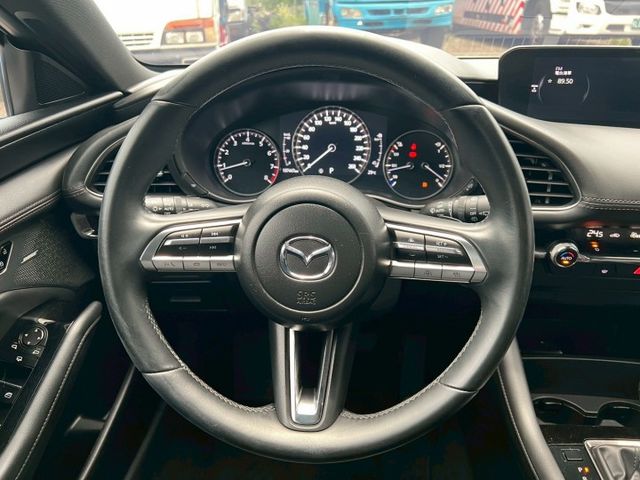 四代Mazda3 五門頂規，原版件、有認證與五大系統保固  第12張相片