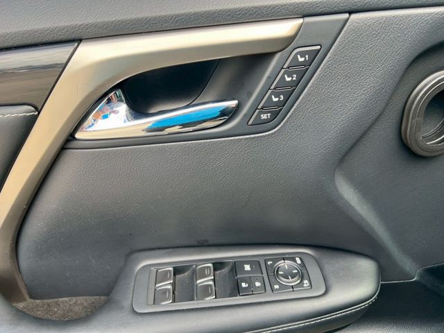 LEXUS RX300 豪華版 原廠升級導航環景電子後視鏡 新車價244萬  第18張相片