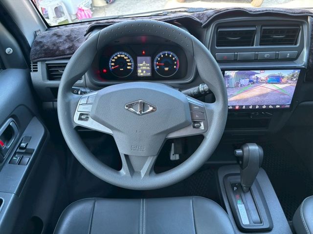 熱門自排廂車真的來了~內裝超新超乾淨，不論露營、做生意、工作等用途廣泛  第13張相片