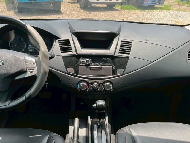 里程少車況好~工作好用車、後座大空間座椅可翻摺好載貨  第15張相片