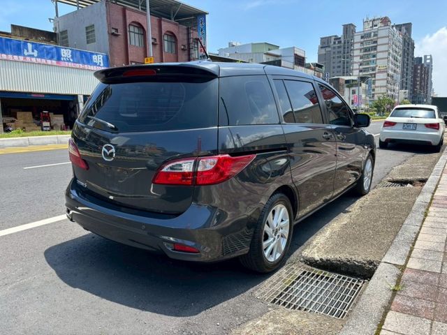 正常里程~新車98.9萬超經濟實惠的七人座MPV、雙電動側滑門上下車超方便、前後錄行車紀錄器超放心  第4張相片