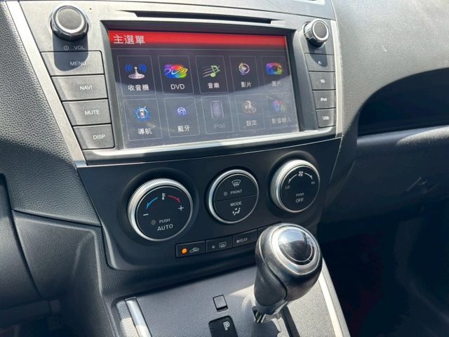 正常里程~新車98.9萬超經濟實惠的七人座MPV、雙電動側滑門上下車超方便、前後錄行車紀錄器超放心  第12張相片