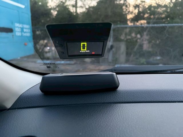 都在原廠保養！低里程代步神車、好顧稅金低、一級能效-平均油耗達14.1  第16張相片