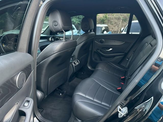 GLC 300 4MATIC 雙前電動加熱座椅  第11張相片