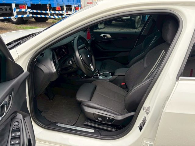 21年式 F40 118i Edition Sport，四輪全新胎皮、全原廠保養！  第9張相片