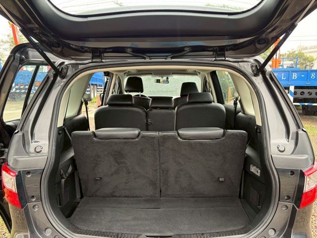 經濟實惠安全七人MPV、雙電動側滑門上下車超方便  第11張相片