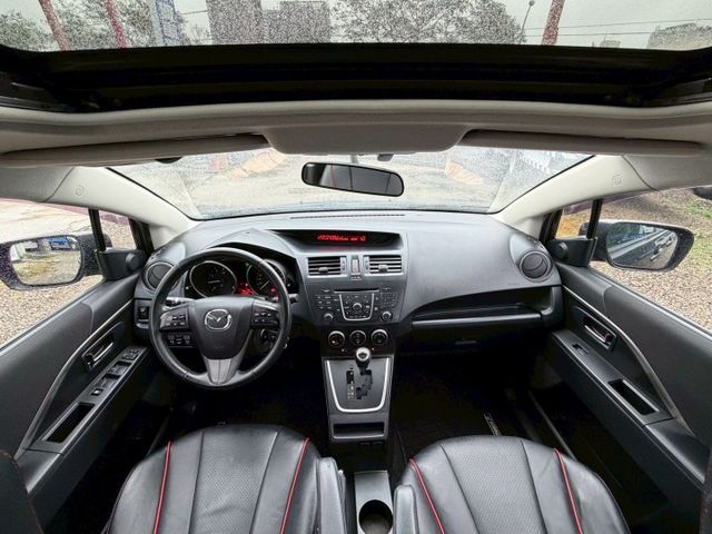 經濟實惠安全七人MPV、雙電動側滑門上下車超方便  第12張相片