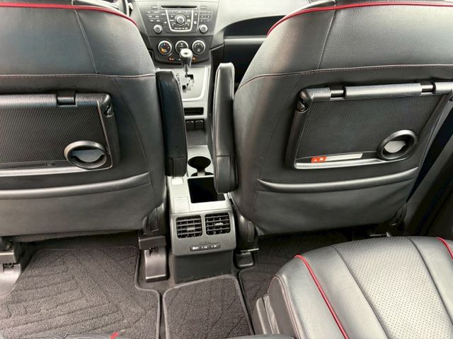 經濟實惠安全七人MPV、雙電動側滑門上下車超方便  第19張相片