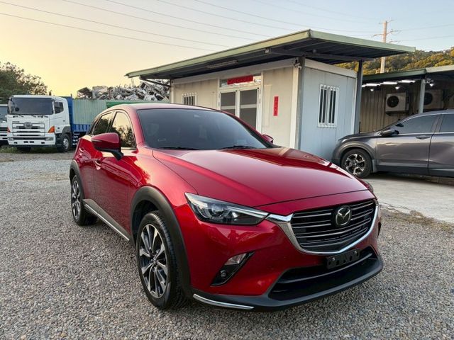 日本原裝安全配備齊全小休旅、已認證完成還有五大系統保固。  第7張相片