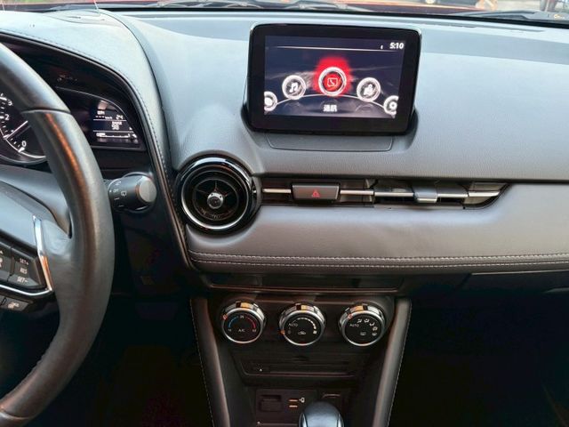 日本原裝安全配備齊全小休旅、已認證完成還有五大系統保固。  第16張相片