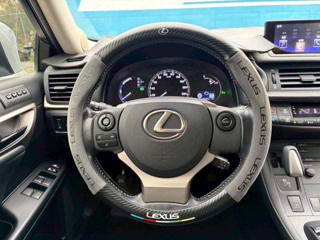 Lexus CT200h 菁英Plus版~LEXUS熱門油電混合小車  第13張相片
