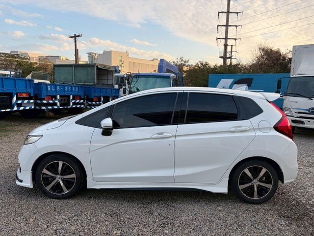 頂規S版，全車空力套件  第2張相片