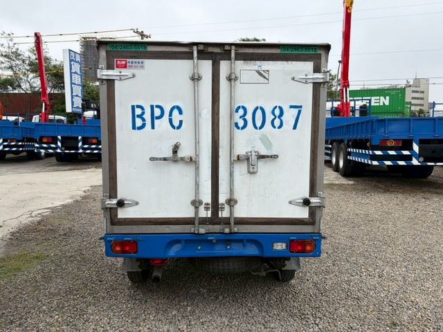 -5度冷藏車，內外乾淨漂亮有前後行車紀錄器，已認證完成還有五大系統保固有保固買的安心用的放心，做生意賺錢好夥伴~!  第6張相片