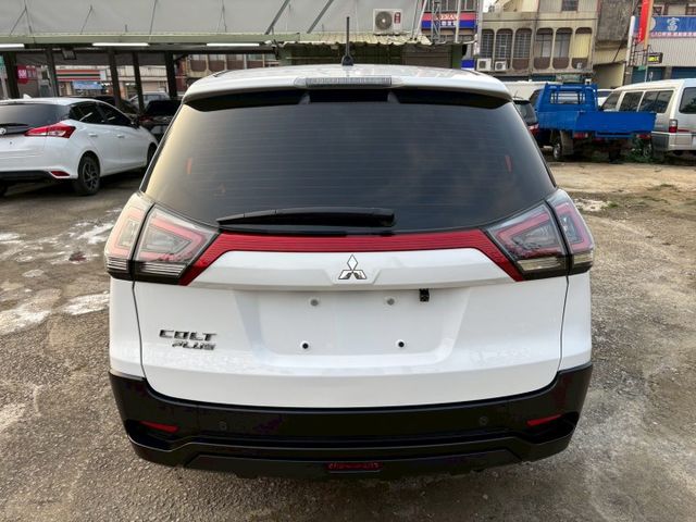 大空間好用掀背小車優質選擇  第4張相片