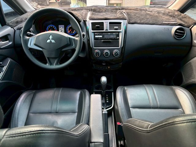 大空間好用掀背小車優質選擇  第13張相片