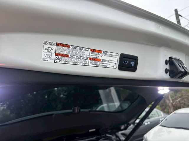 稀有的HYBRID GR版 平均油耗22.2km/ltr表現，兼具環保省油與操控樂趣  第12張相片