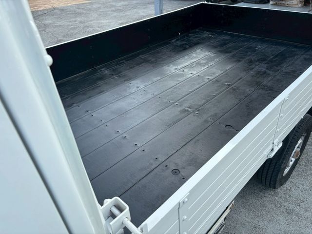 平均年跑9千公里好用發財車，內外整潔乾淨漂亮!!  第10張相片