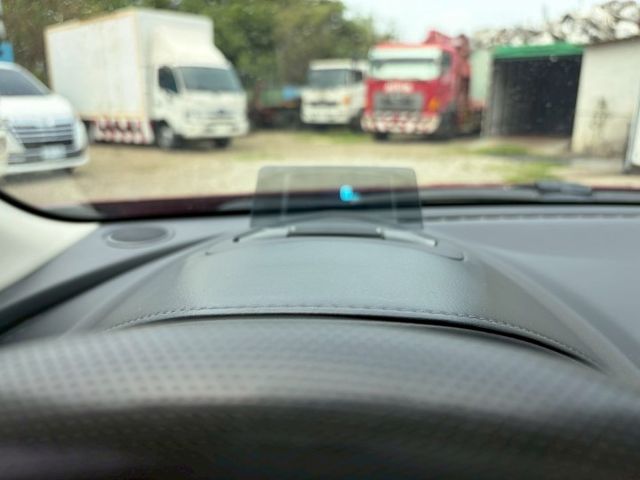 日本原裝小休旅，全原廠保養~1.5T柴油引擎、27.5kgm強勁扭力、加上絕佳油耗22.2km/l  第13張相片