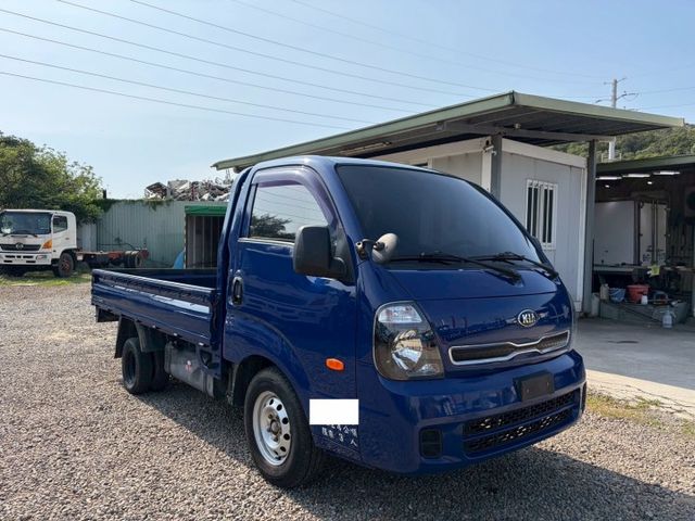 2.5升CRDi 柴油渦輪增壓引擎，能提供強勁的低轉速扭力，非常適合負重起步與山路運輸，且具備優異的省油表現  第7張相片