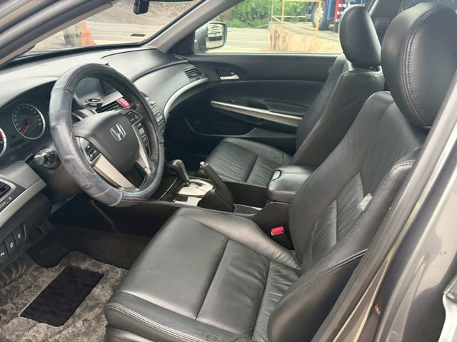 原版件！全原廠保養！2.0的稅金 2.4的馬力！省油好開 舒適有力！  第9張相片