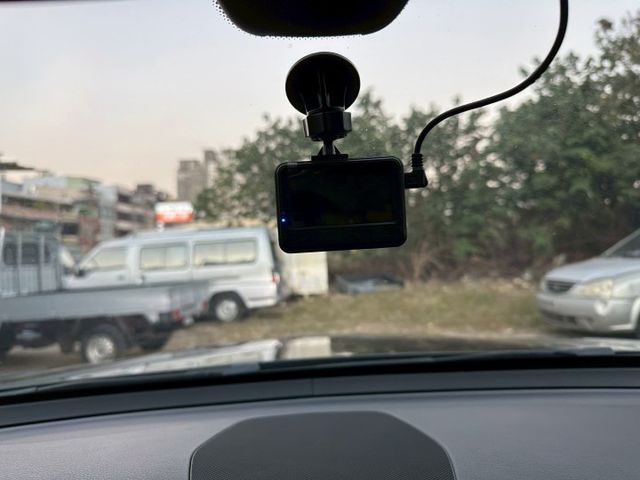 GLC 300 4MATIC 雙前電動加熱座椅  第17張相片