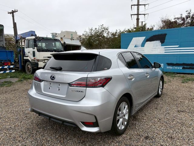 Lexus CT200h 菁英Plus版~LEXUS熱門油電混合小車  第7張相片