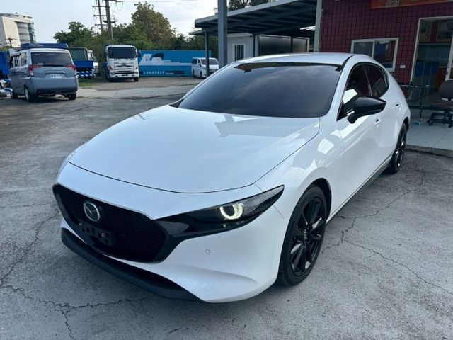 20S Signature 選配紅皮椅，搭載Level 2系統~  第1張相片