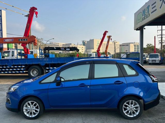 大空間好用掀背小車優質選擇，配備多里程極少～原廠保固中！  第2張相片
