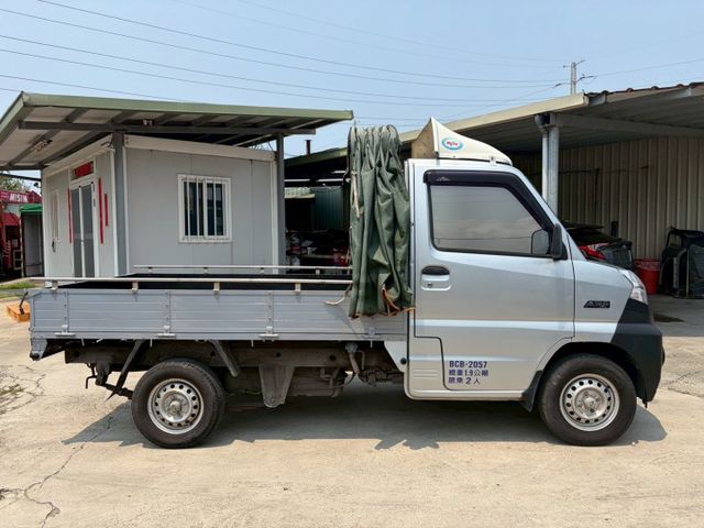 工作好用車~原廠行車紀錄器、伸縮帆布、賺錢發財好夥伴~！已認證完成還有五大系統保固。  第6張相片