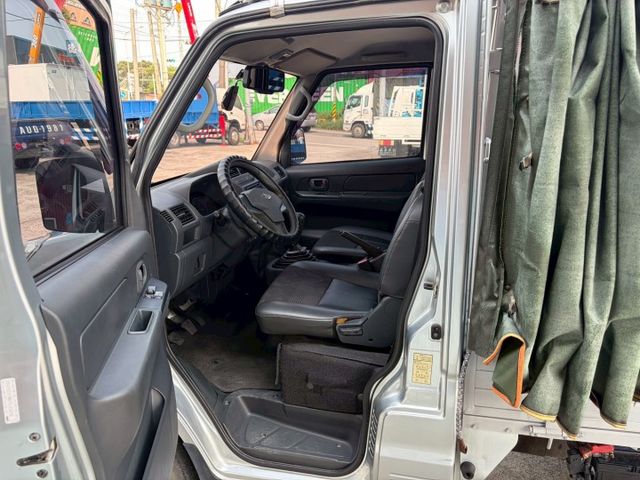工作好用車~原廠行車紀錄器、伸縮帆布、賺錢發財好夥伴~！已認證完成還有五大系統保固。  第9張相片