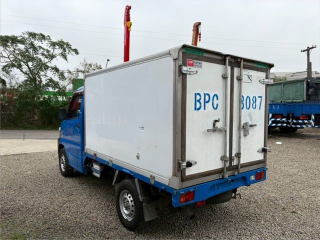 -5度冷藏車，內外乾淨漂亮有前後行車紀錄器，已認證完成還有五大系統保固有保固買的安心用的放心，做生意賺錢好夥伴~!  第5張相片