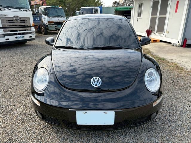 福斯經典時尚小車、金龜車，稀有黑色經典收藏，車況好氣氛佳、內外乾淨漂亮、歡迎鑑賞。  第8張相片