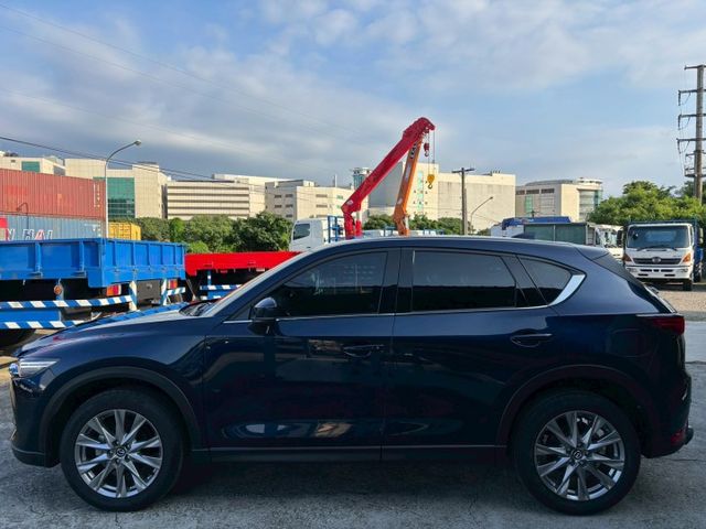 日本原裝質感SUV，頂規大滿配!! MIO前後行車紀錄器、橘子胎壓顯示器~  第2張相片