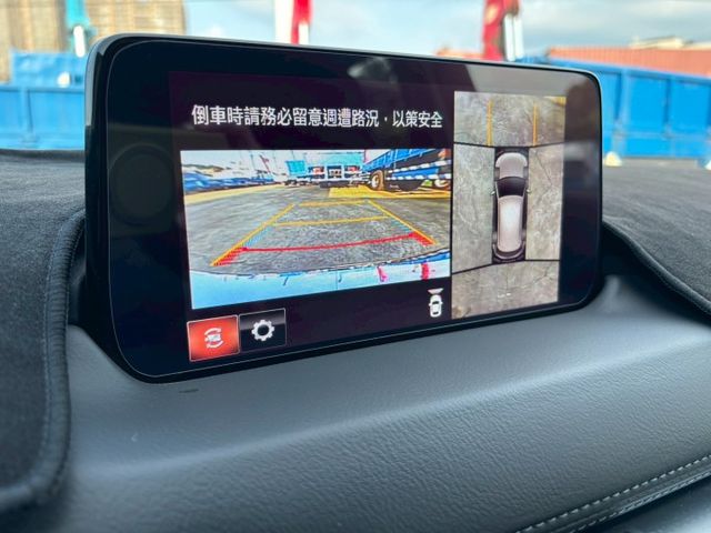 日本原裝質感SUV，頂規大滿配!! MIO前後行車紀錄器、橘子胎壓顯示器~  第15張相片