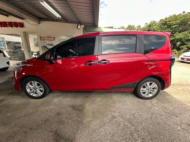 級低里程認證車!雙側電動滑門、環景影像、加裝盲點偵測、HUD抬頭顯示器、LED頭燈、Keyless、定速  第9張相片