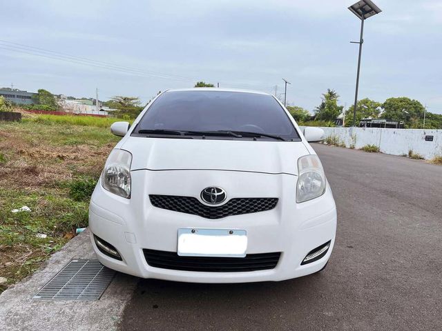 TOYOTA豐田 YARIS  第2張相片