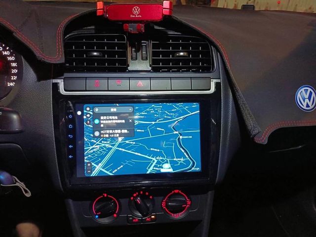 VOLKSWAGEN福斯 POLO  第8張相片
